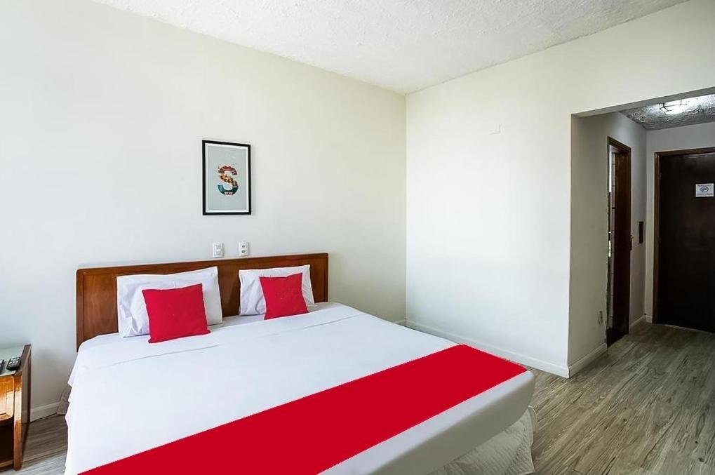 Hotel Interamericana Luaran gambar