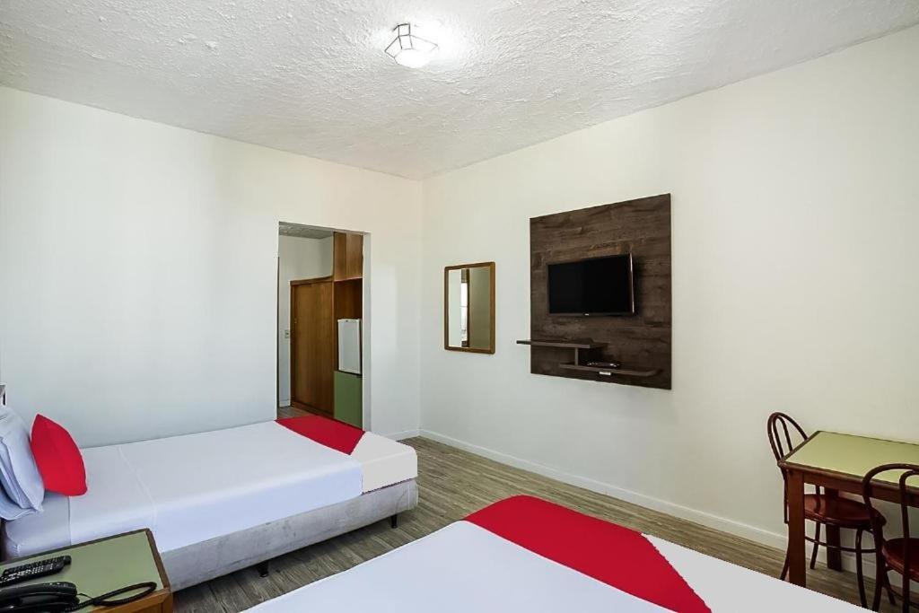 Hotel Interamericana Luaran gambar