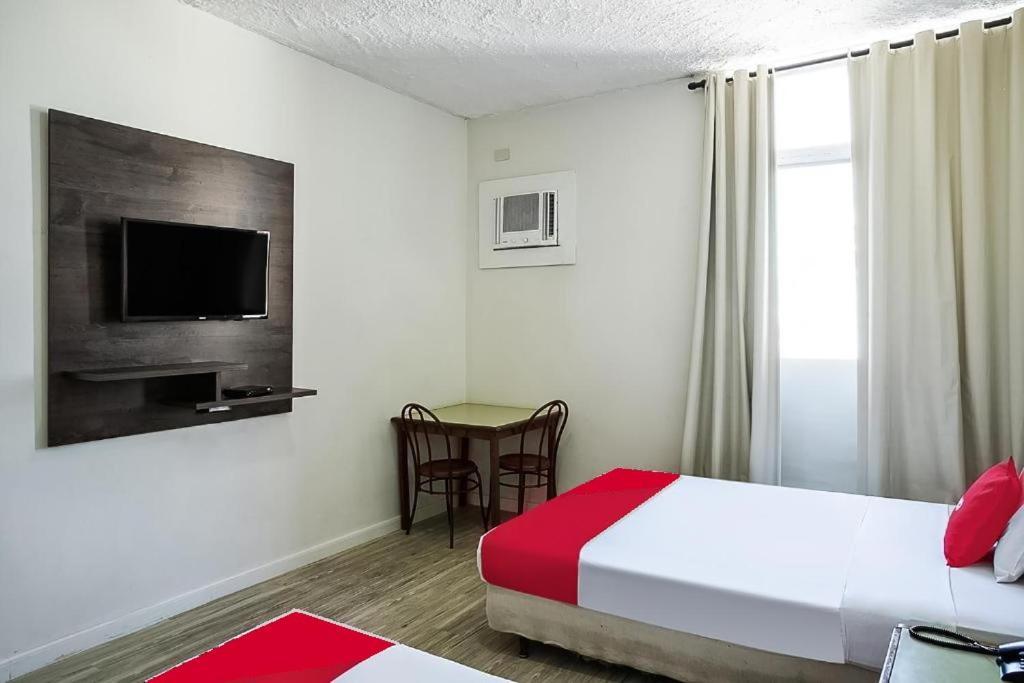 Hotel Interamericana Luaran gambar