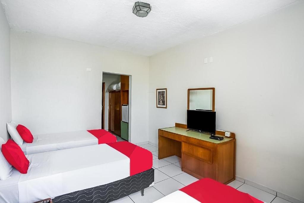 Hotel Interamericana Luaran gambar